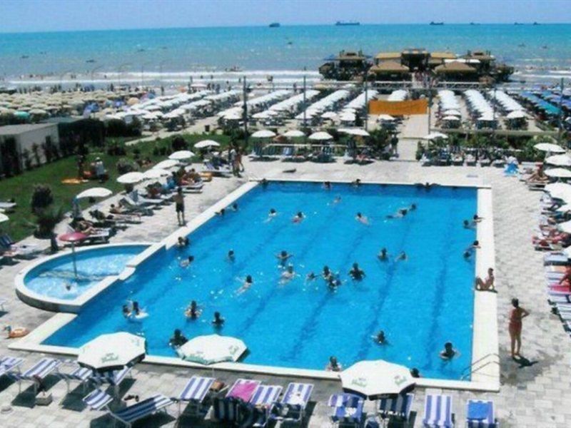 Hotel Leonardo Škalngur Екстериор снимка