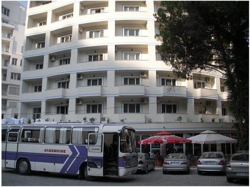 Hotel Leonardo Škalngur Екстериор снимка