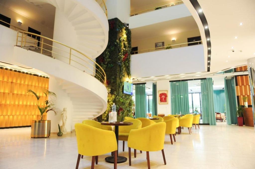 Hotel Leonardo Škalngur Екстериор снимка