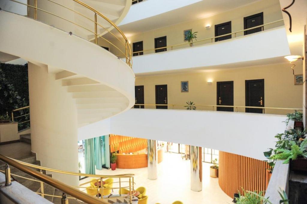 Hotel Leonardo Škalngur Екстериор снимка