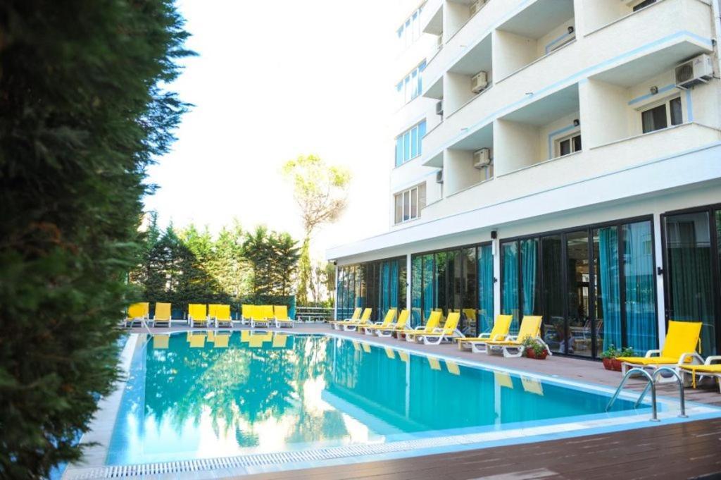 Hotel Leonardo Škalngur Екстериор снимка